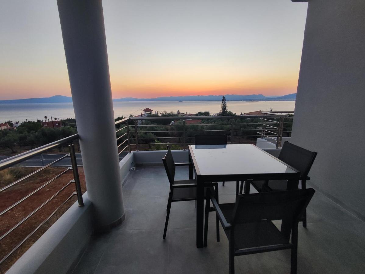 Evilenia Luxury Apartments Kalamata Dış mekan fotoğraf
