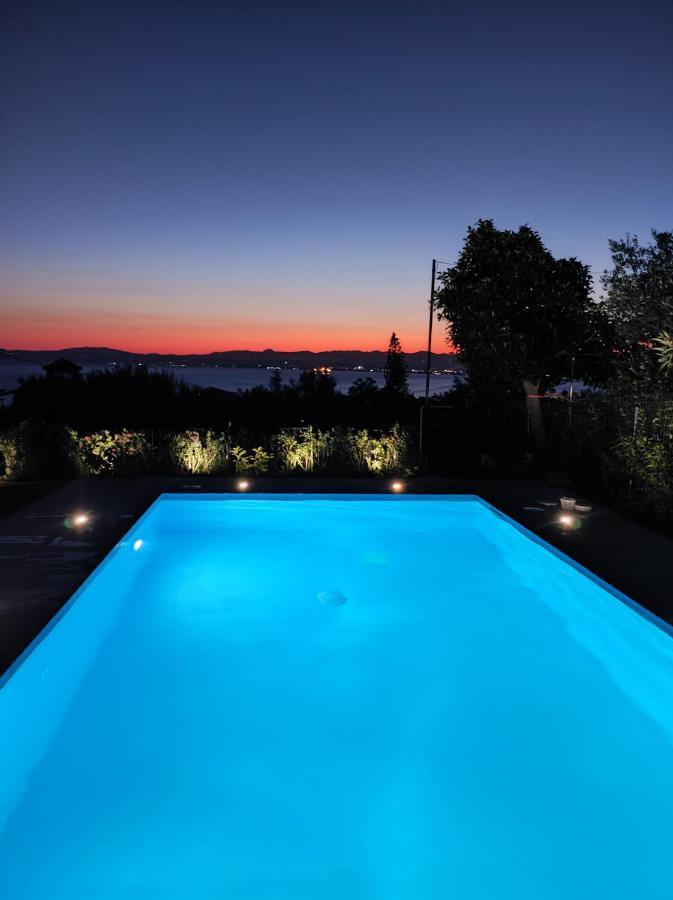 Evilenia Luxury Apartments Kalamata Dış mekan fotoğraf