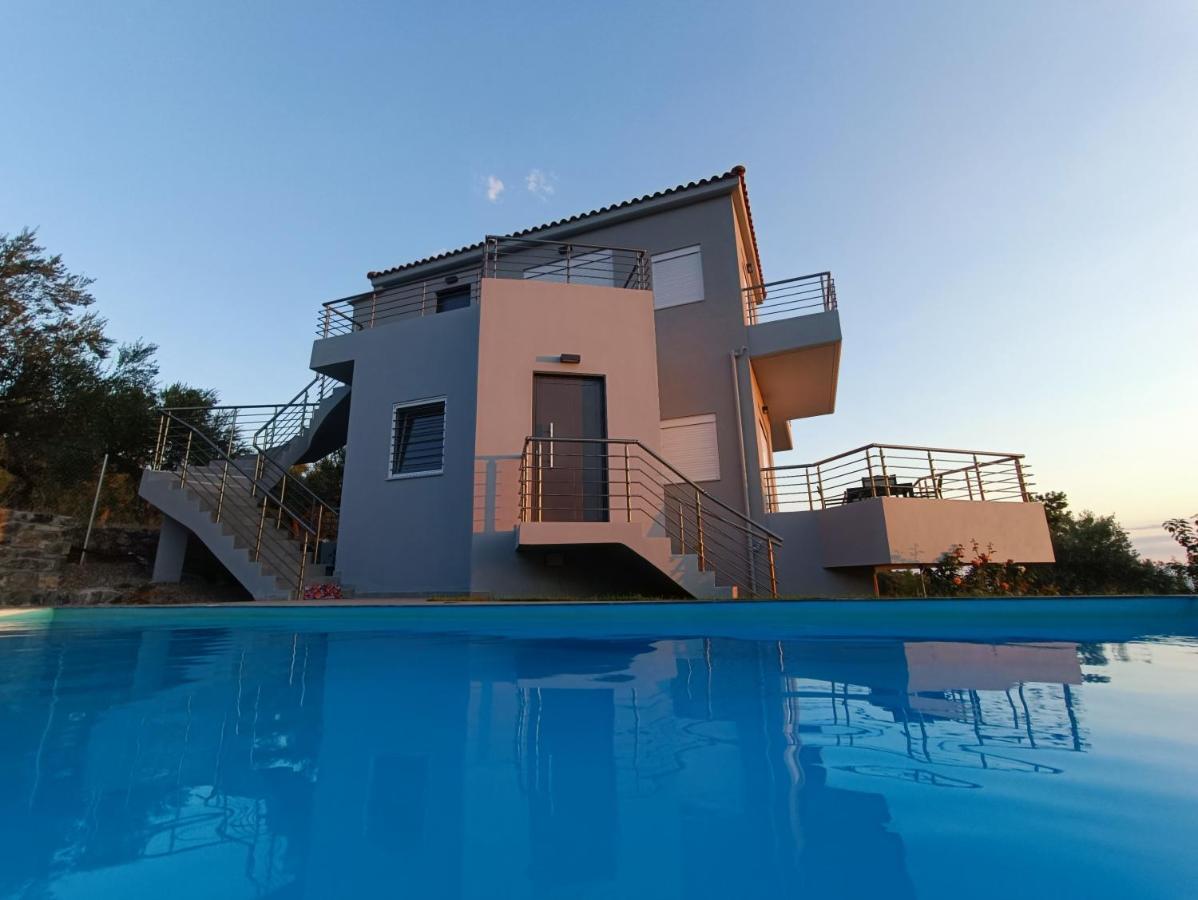 Evilenia Luxury Apartments Kalamata Dış mekan fotoğraf