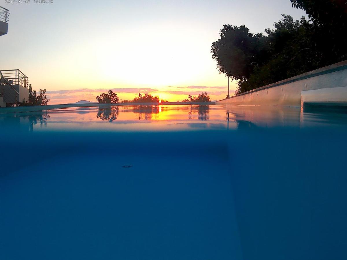 Evilenia Luxury Apartments Kalamata Dış mekan fotoğraf