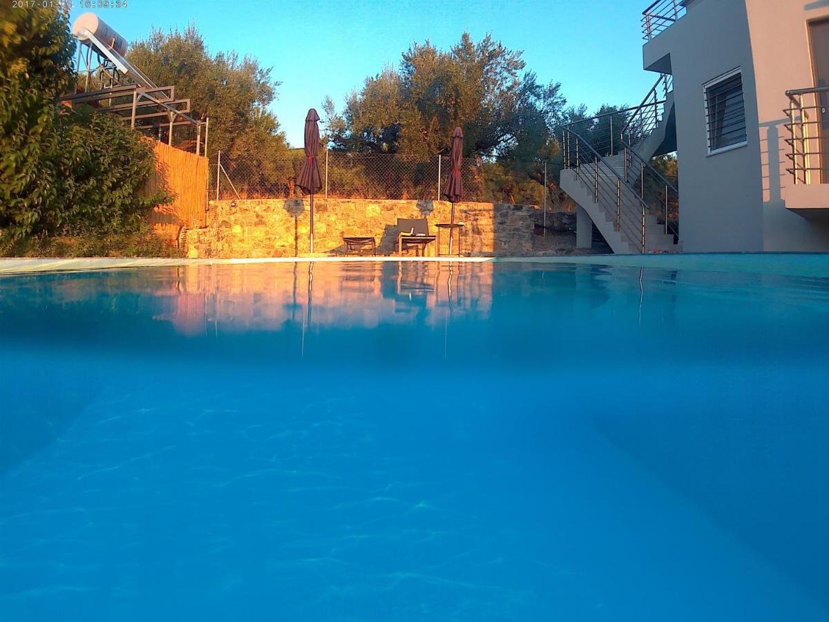 Evilenia Luxury Apartments Kalamata Dış mekan fotoğraf